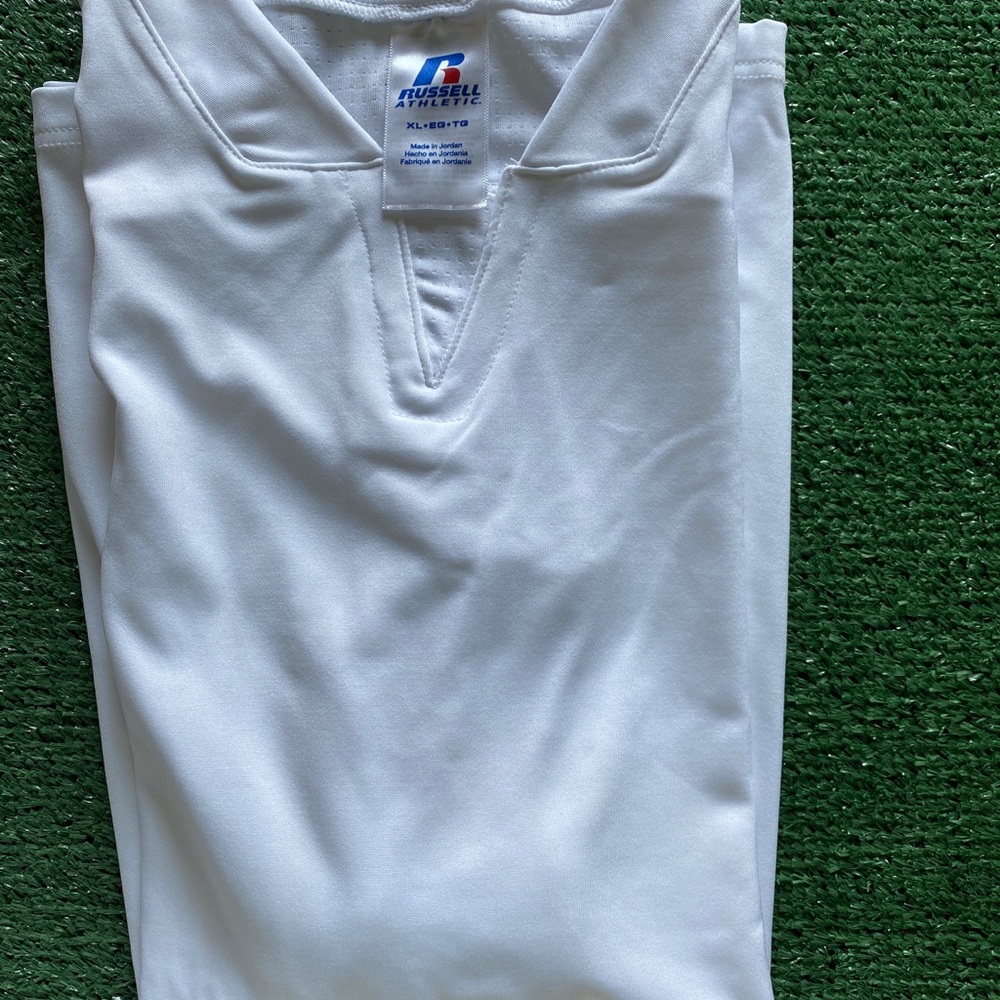 Russell Clear Out Women Tapered Sleeveless Cooling Wicking  Top NWT size Large